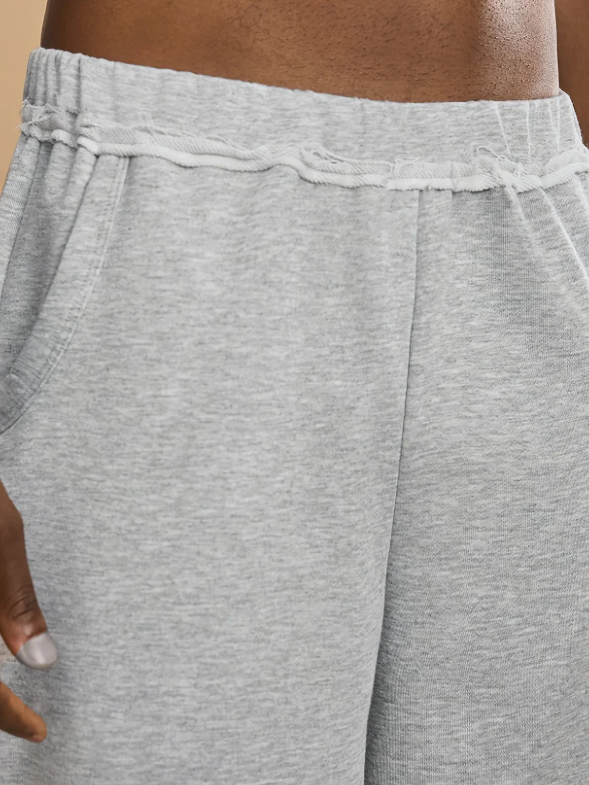 Men's Raw Hem Capri Sweat Shorts Elastic Waist Pocket Wide Leg Loose Fit Streetwear Casual Knee Length Trousers S‑2XL